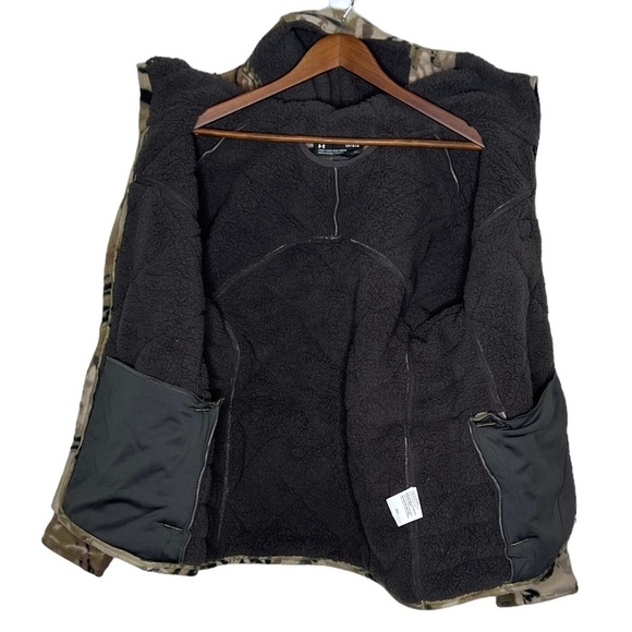 Under Armour Women’s Rut Windproof Barren Camouflage Jacket - Picture 9 of 13